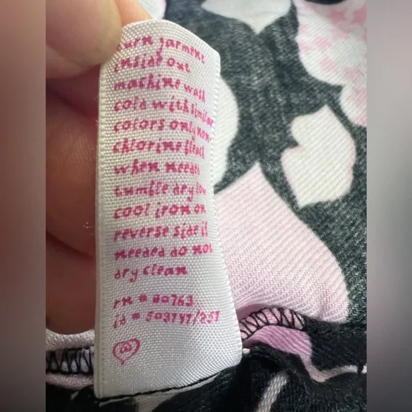 BNWOT Victoria’s Secret Kiss Lips Pajama Shirt. Size Large - Picture 5 of 9